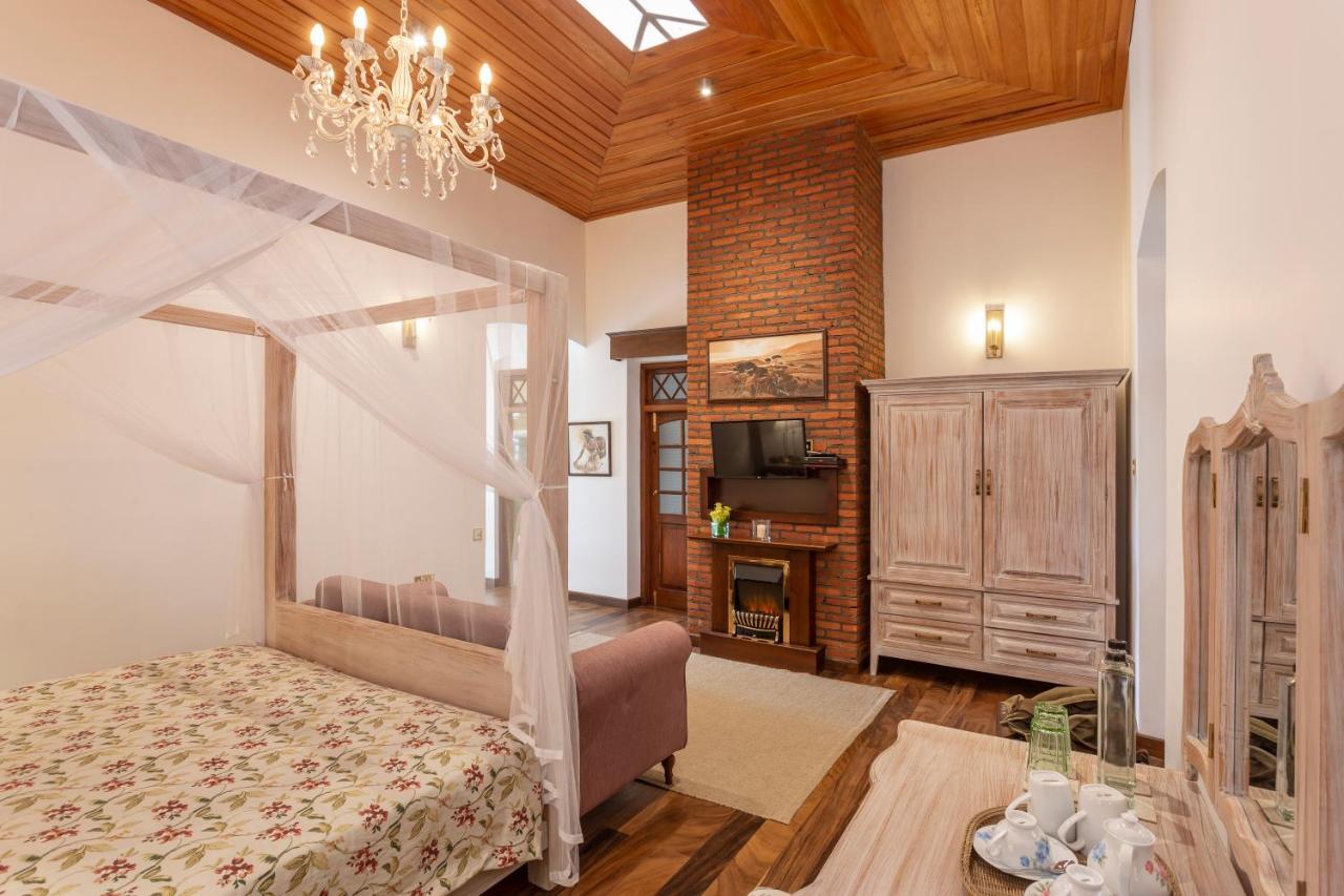 Double Room Lake View