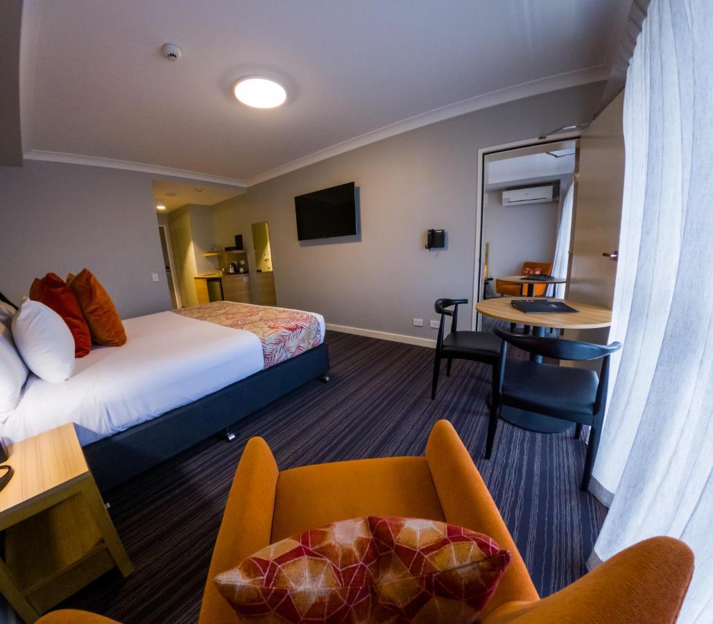 Interconnecting King Rooms