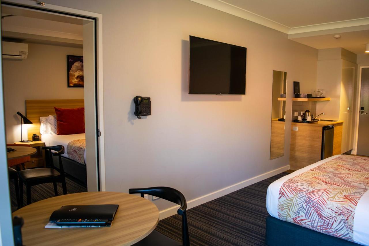 Interconnecting King Rooms