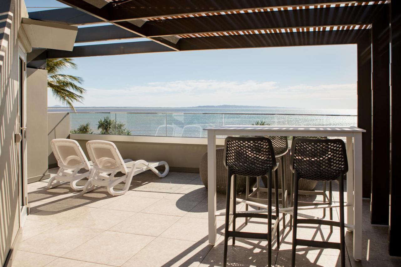 One Bedroom Beachfront Rooftop Terrace Apartment