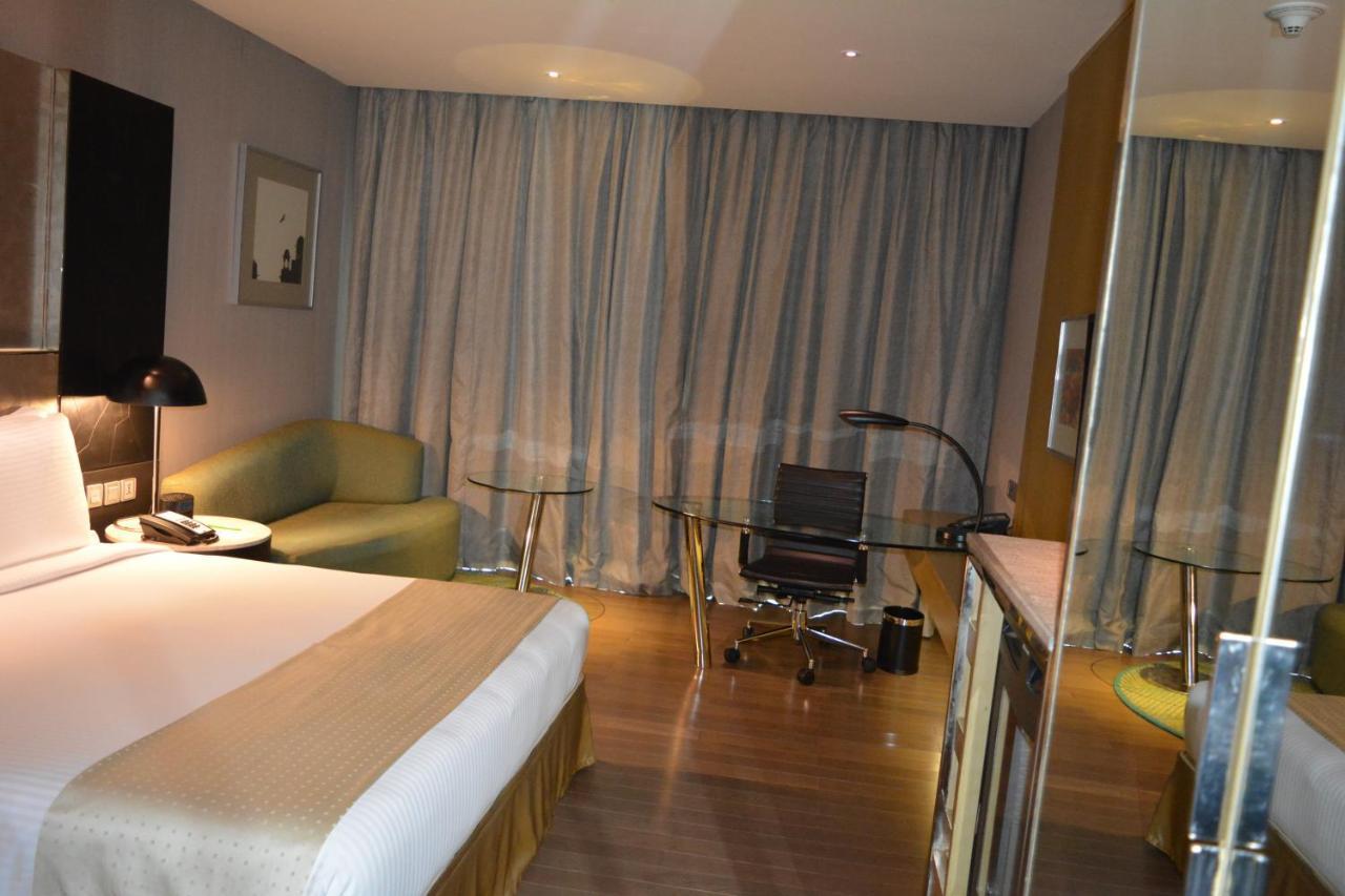 Standard King Room Non-Smoking