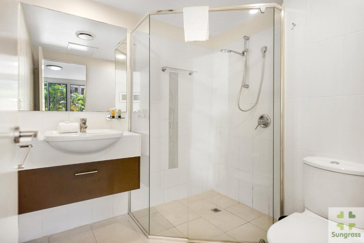 Deluxe Two-Bedroom Apartment