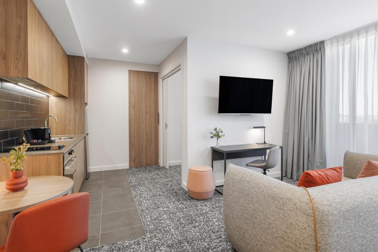 One-Bedroom Apartment,1347483554:JPEG