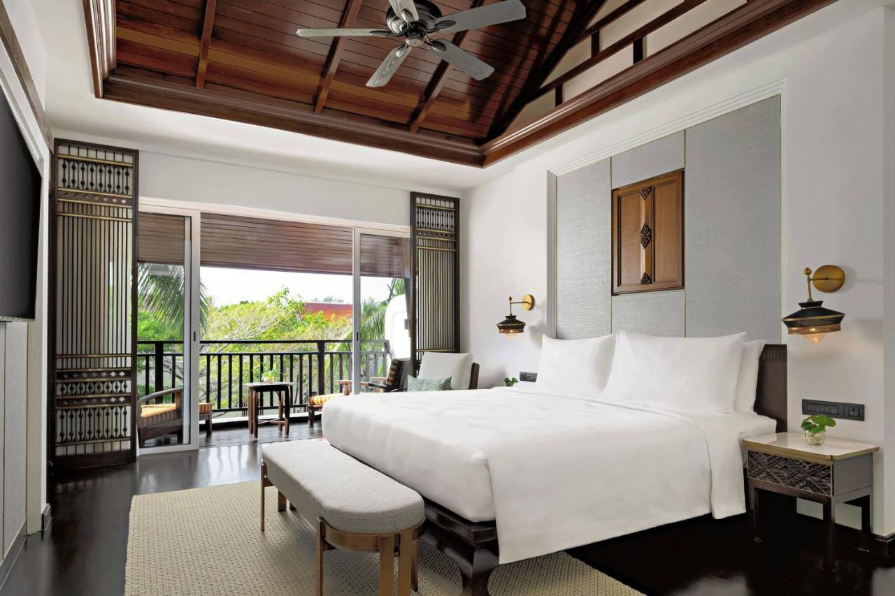 One-Bedroom Executive King Suite with Sofa Bed and Balcony,1128027750:JPEG
