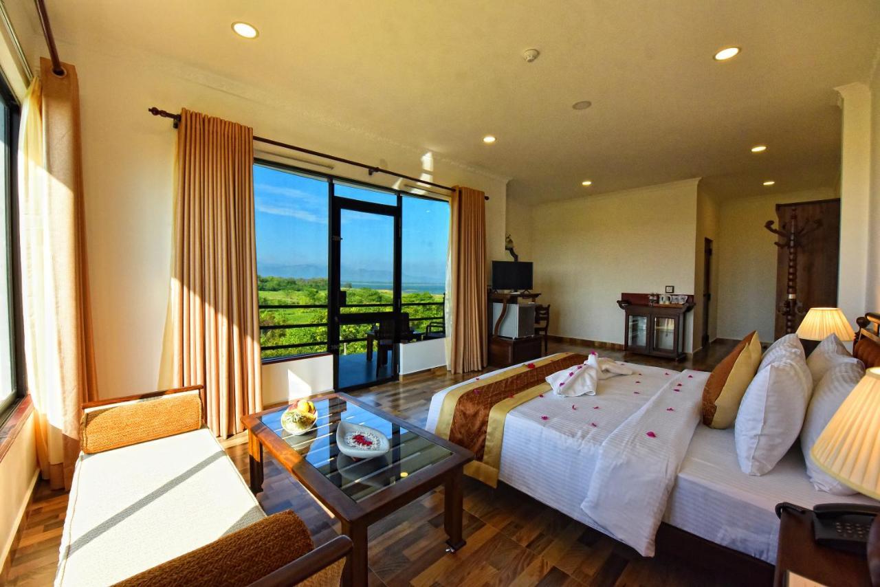 Superior Deluxe Room Lake View
