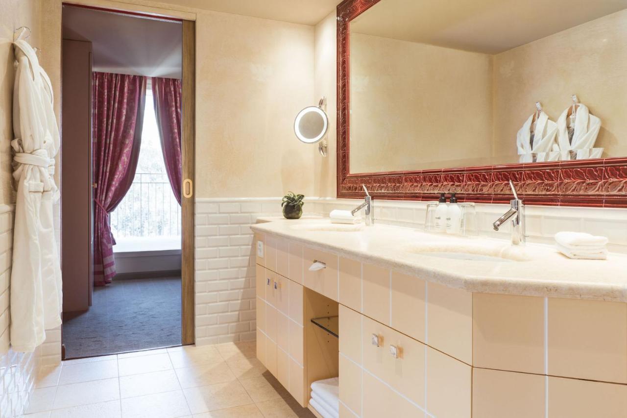 Corner Junior Suite Lake View