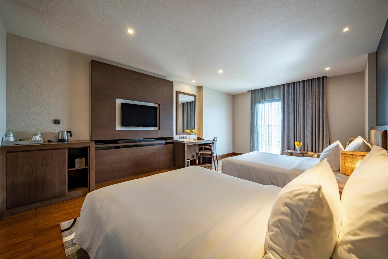 Premier Twin Room,1350651232:JPEG