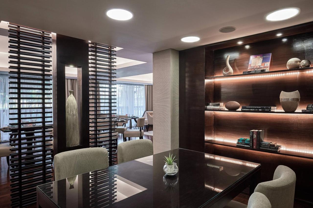 Executive Garden View Room Executive lounge access Guest room 1 King