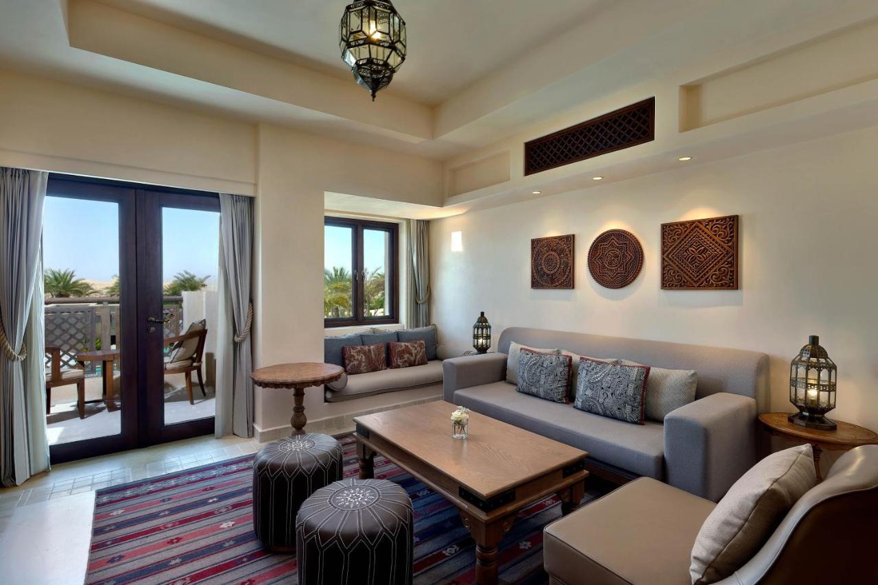 Classic 1 Bedroom Suite 1 King Balcony