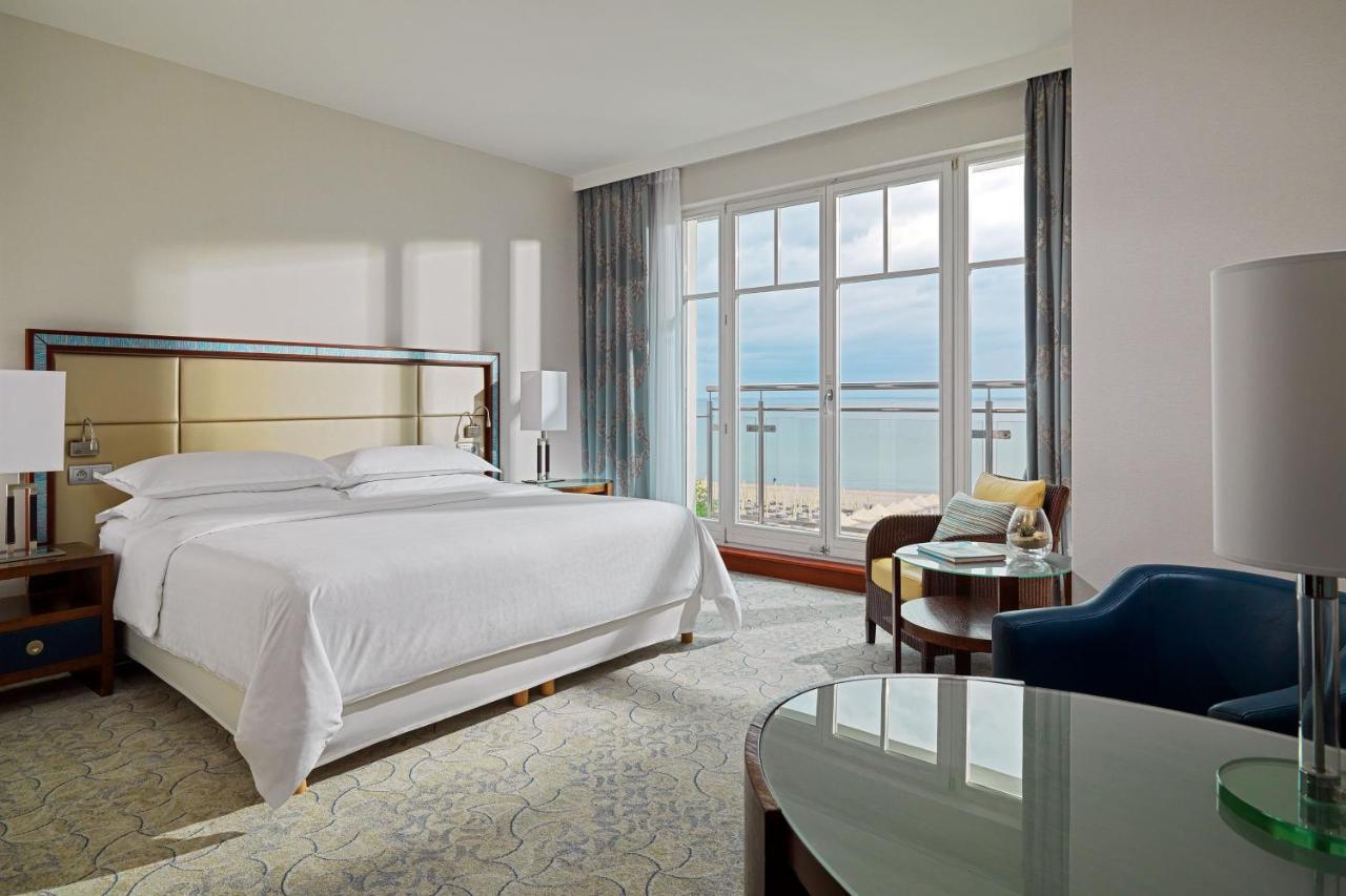 Executive room, Club Lounge and Spa access level, Guest room,1350871963:JPEG