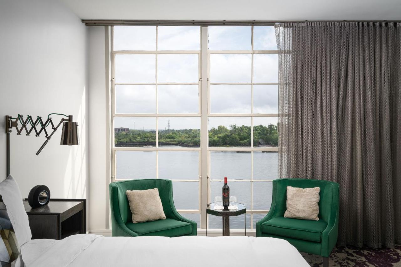 King Room with River View,1350840655:JPEG