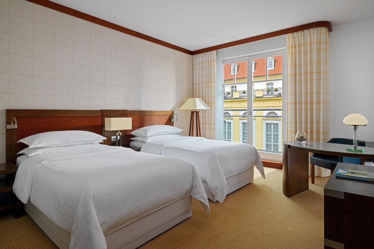 Deluxe, Guest room, 2 Twin/Single Bed(s), Partial sea view,1350876607:JPEG