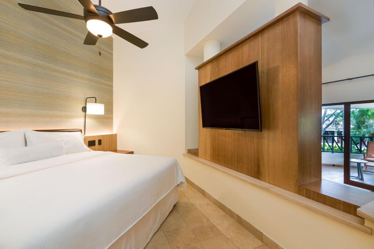 Premium Jr Suite 1 Bedroom Junior Suite 1 King Sofa bed