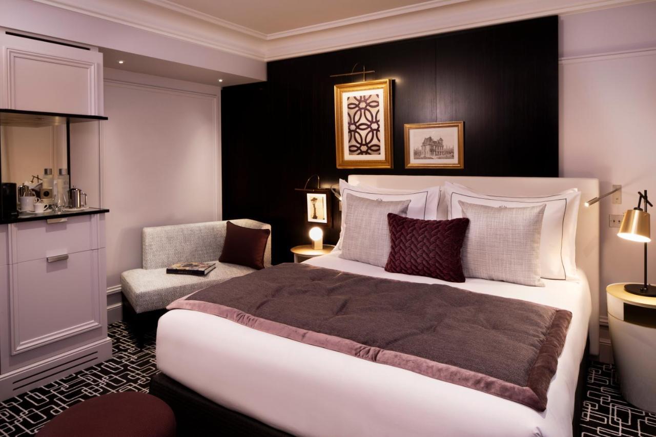 Boutique Room
