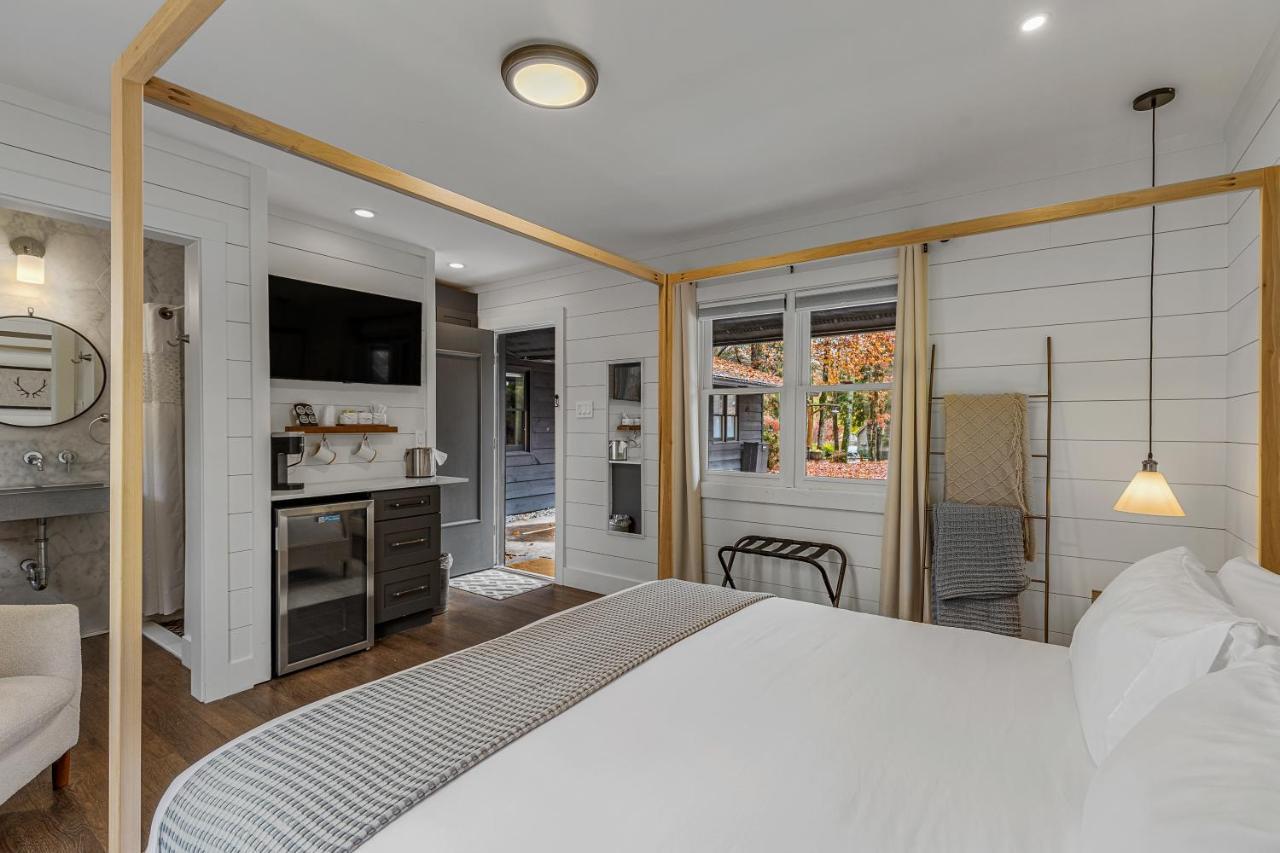 Standard King Room,1352025571:JPEG