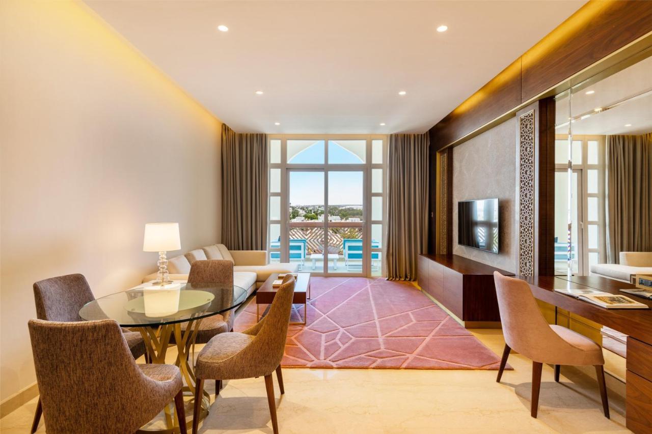 Grand Deluxe Suite 1 Bedroom Suite 1 King Balcony