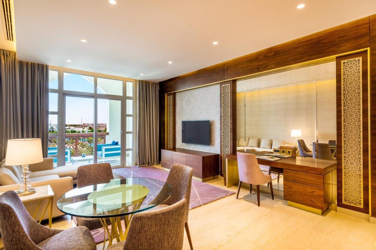 Grand Deluxe Suite 1 Bedroom Suite 1 King Balcony