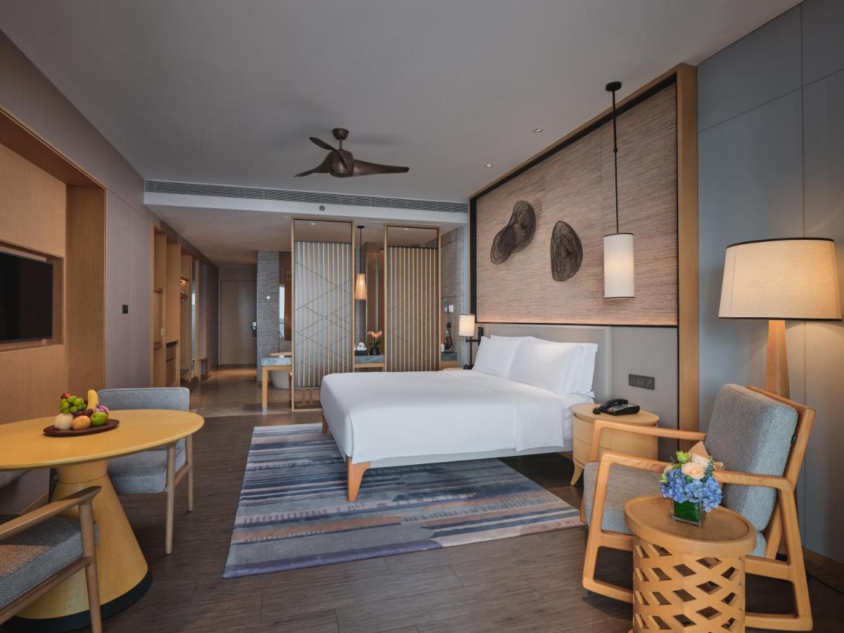 King Room Side Sea View Non-Smoking