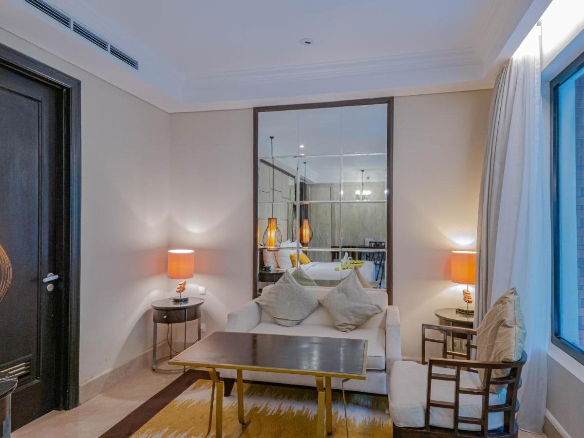 Premier Pool View Room Daily Minibar