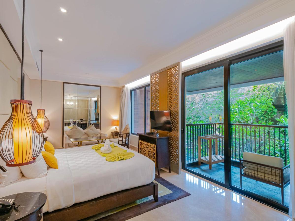 Premier Pool View Room Daily Minibar