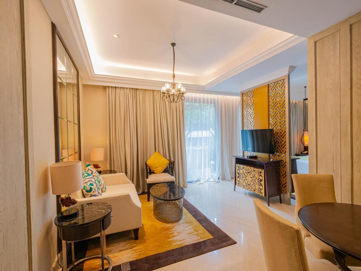 Premier Pool Access Room Daily Minibar