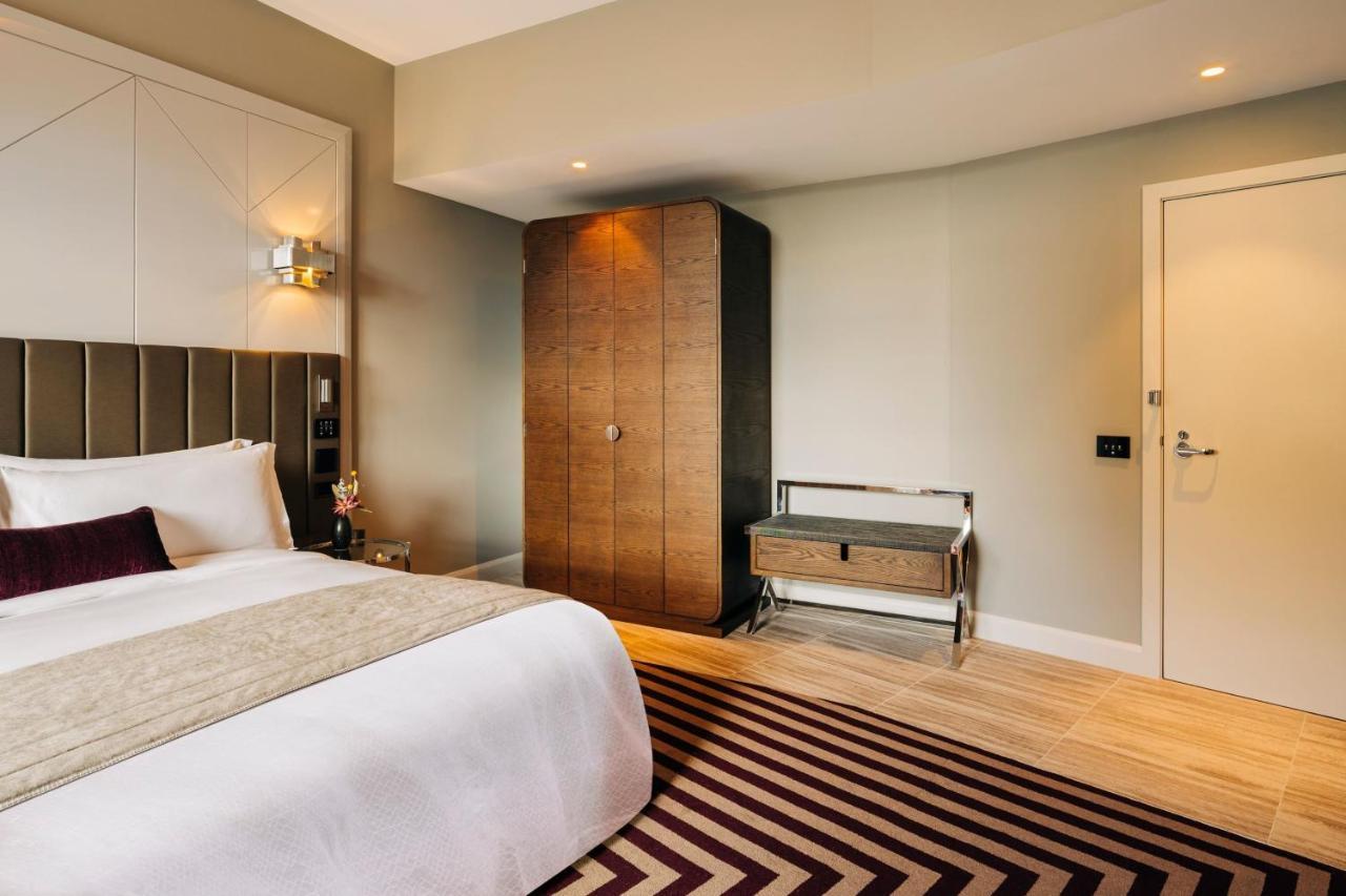 Tasman Accessible King Room
