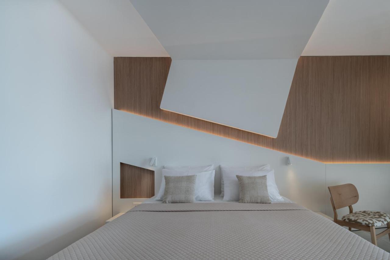 Two-Bedroom Family Room,1362418331:JPEG