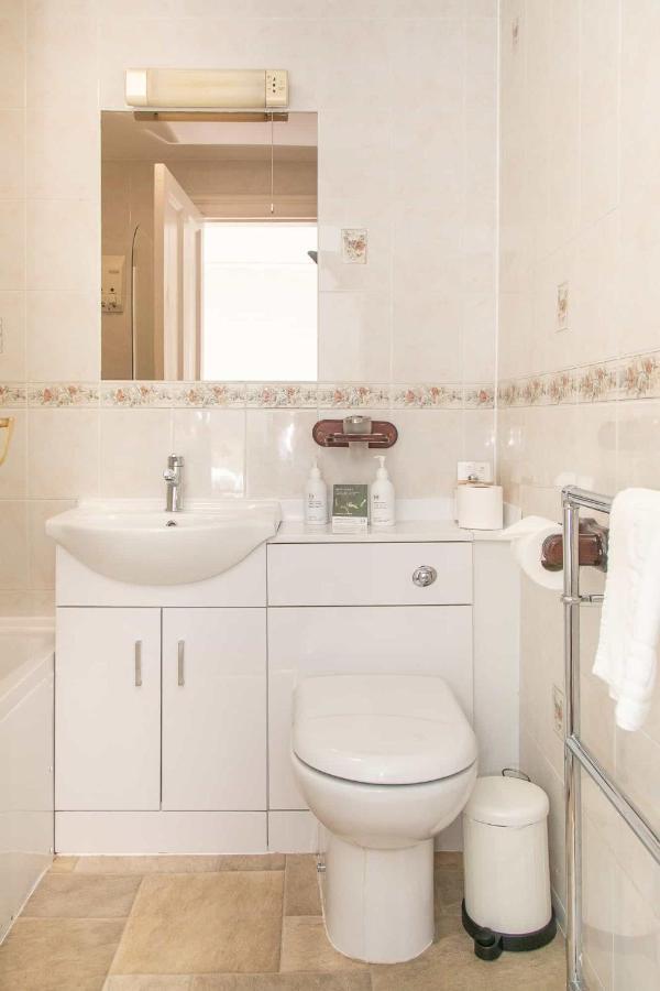 Comfort Triple Room Double Single Bed