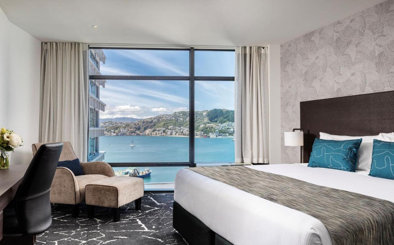 Deluxe King Room Harbour View