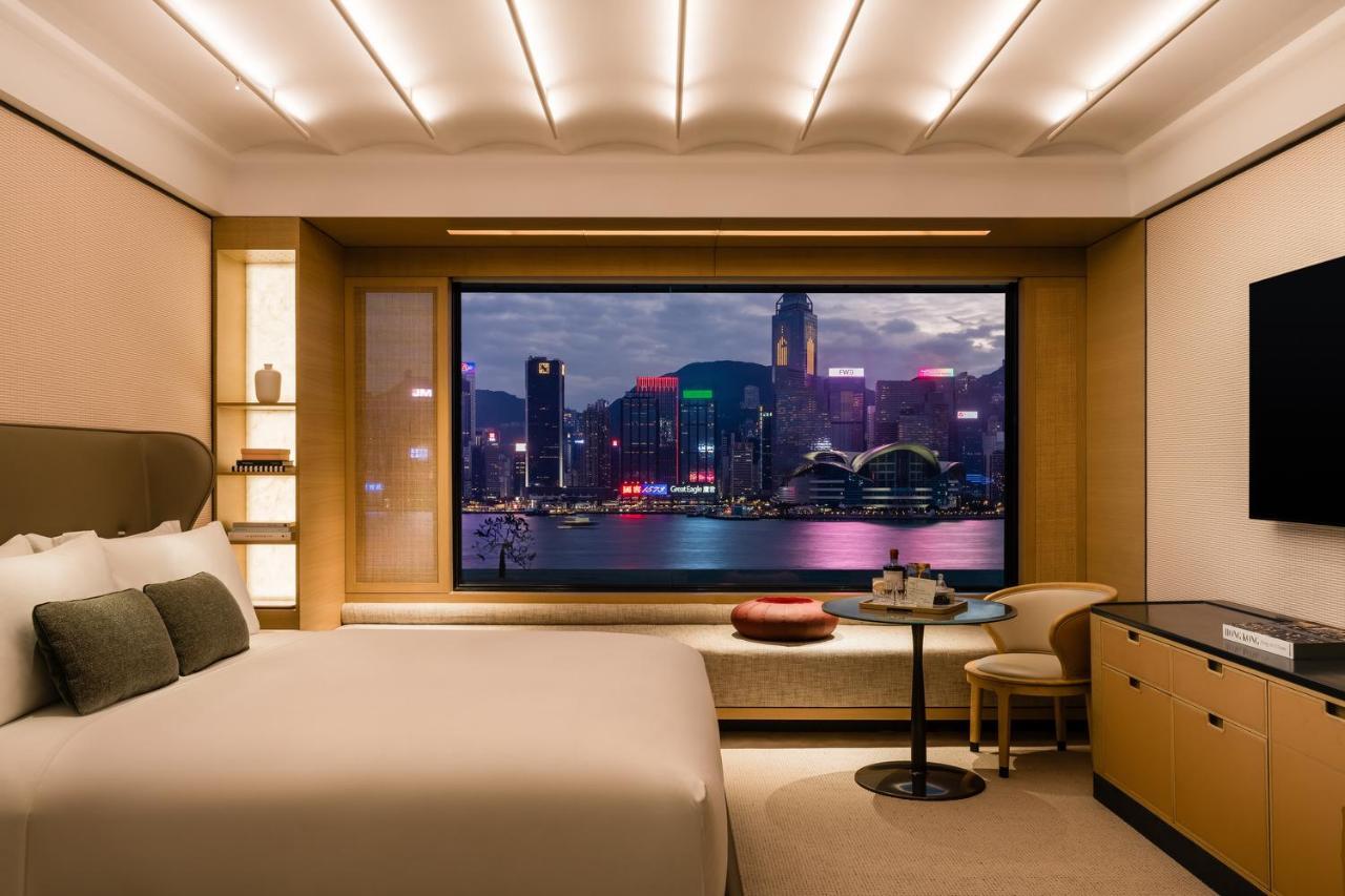Classic King Room with Daybed and Harbour View