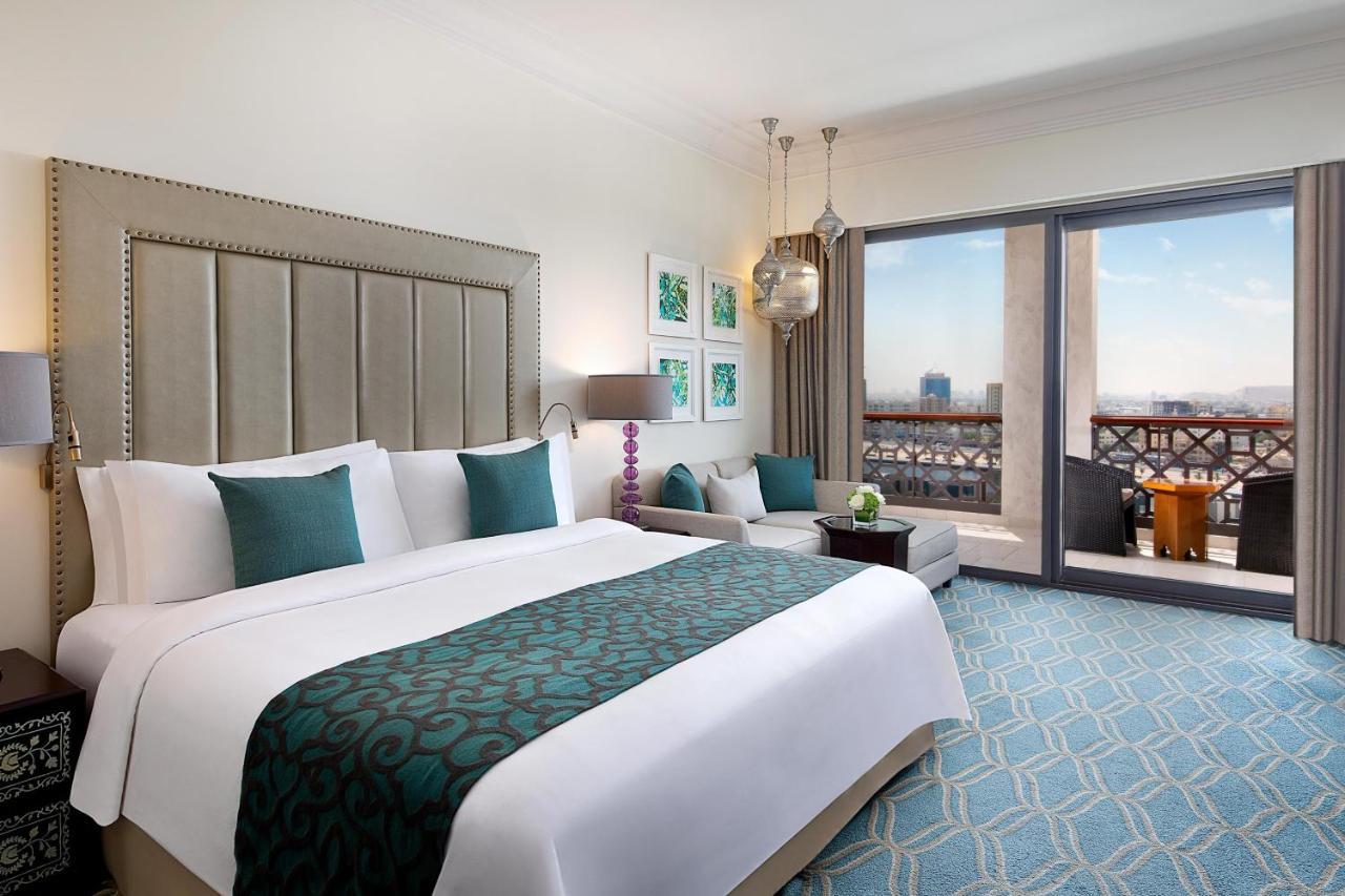 Deluxe Room Creek View Guest room 1 King Balcony,1365905468:JPEG