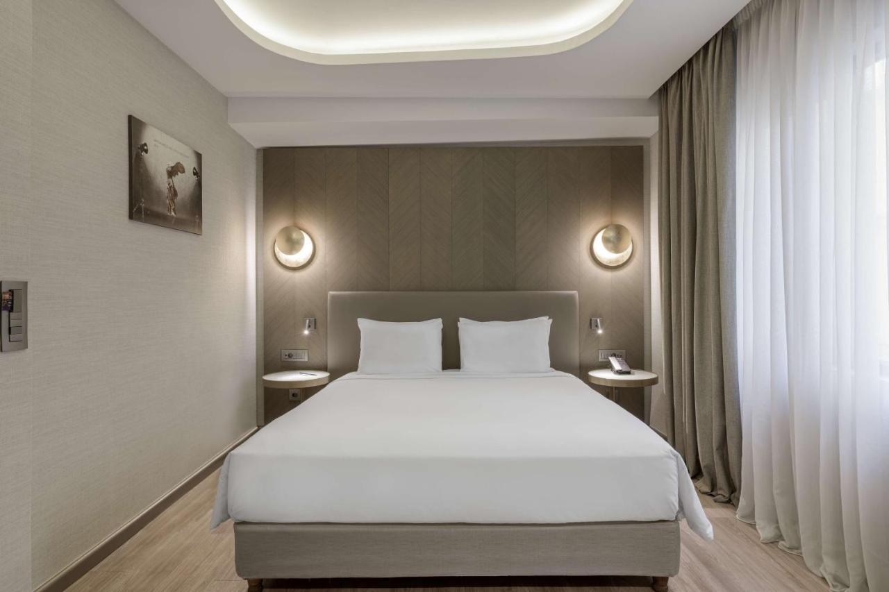 Standard Room,1366880921:JPEG