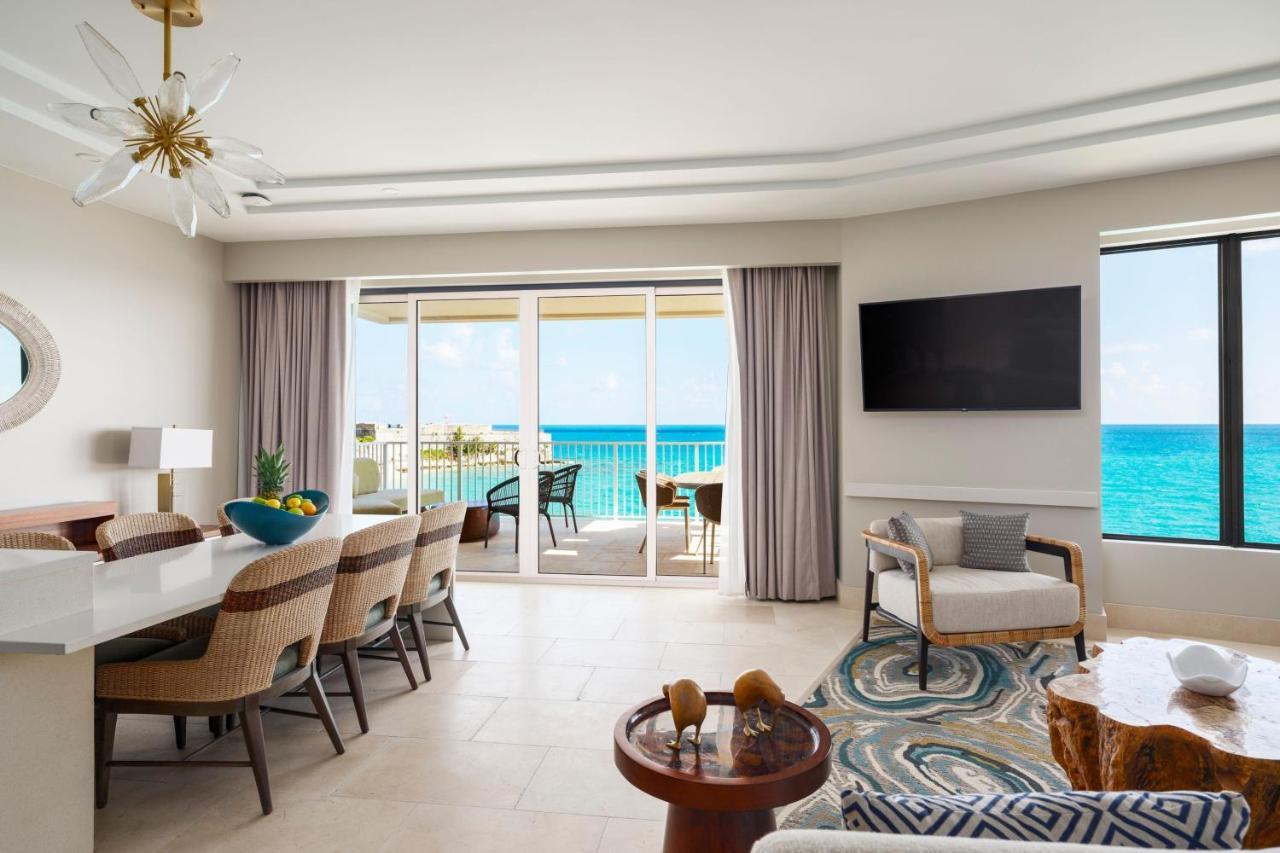 Three-Bedroom Residence with Balcony - Oceanfront