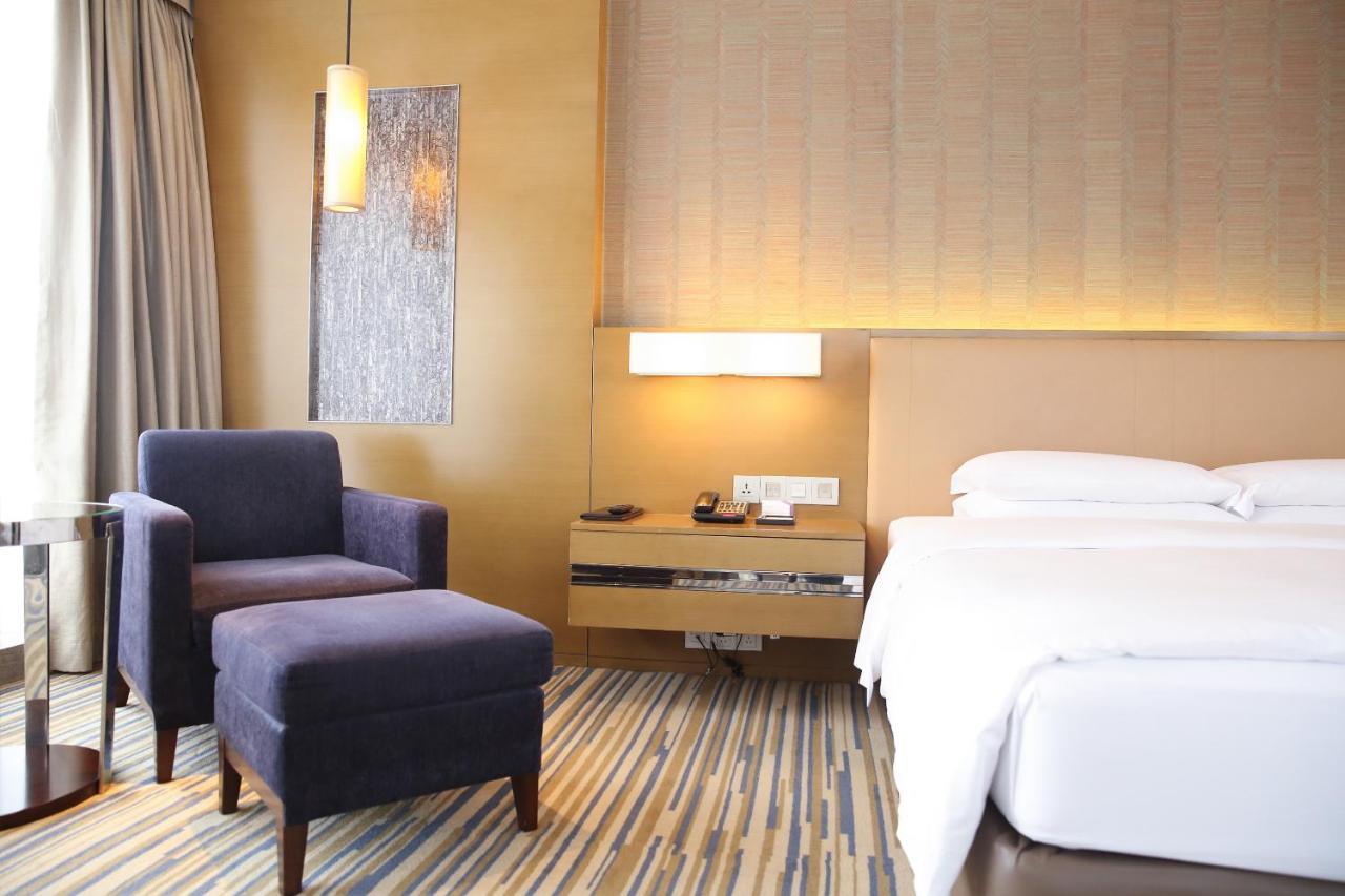 Twin Room - Club Access