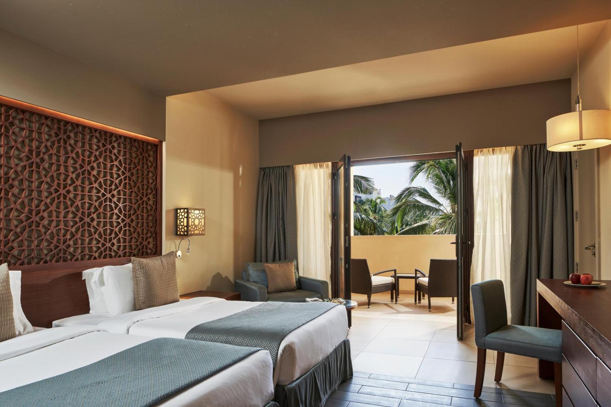 Deluxe Room needs Twin beds Aqua Park Entrance