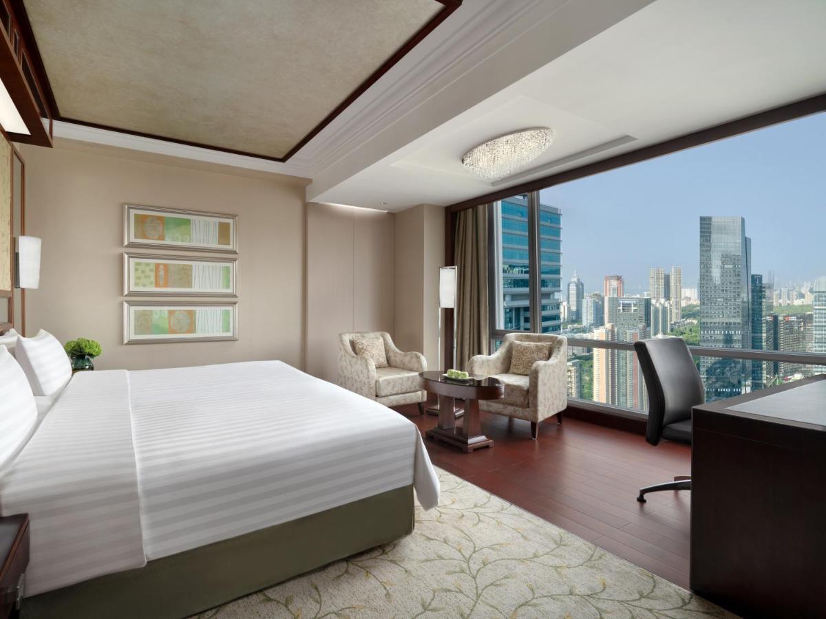 Horizon King Room Executive lounge access