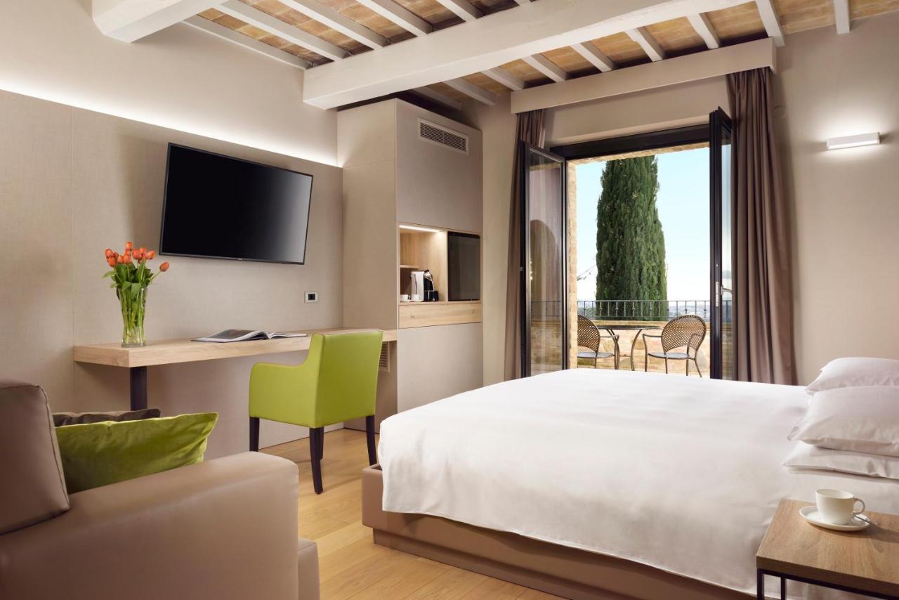 Suite Balcony Spa Access