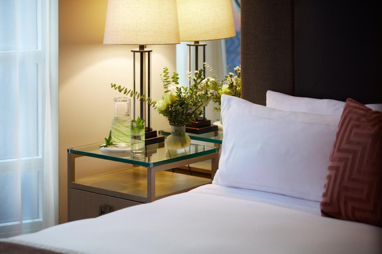 Luxury King Room
