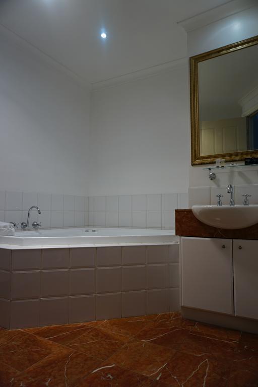 One-Bedroom Self-Contained Unit