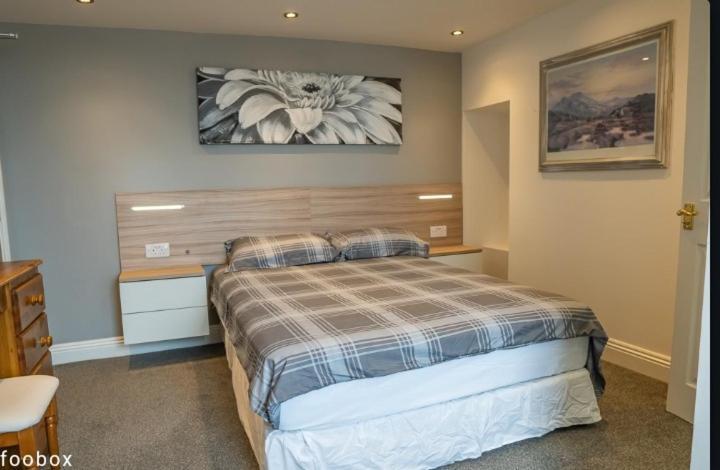 Deluxe Double Room with Shower