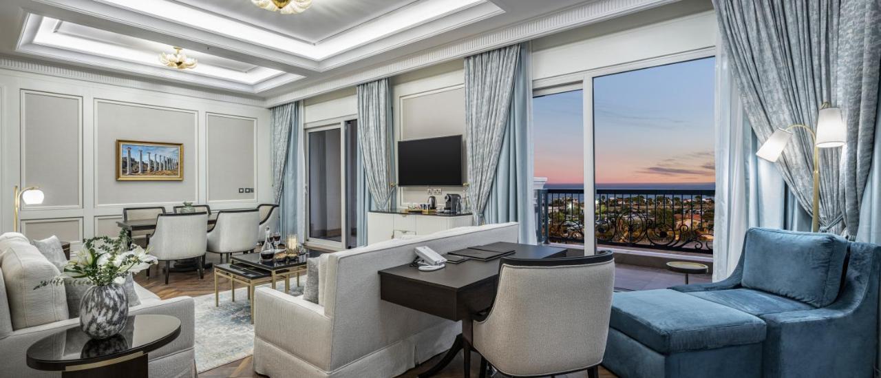 Queen Suite