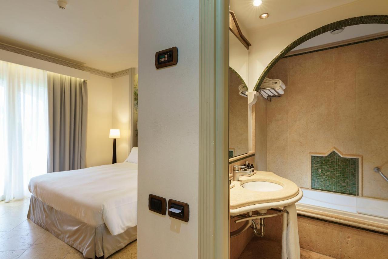 Deluxe Double or Twin Room Terrace