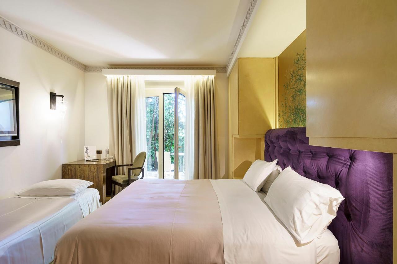 Classic Triple Room Terrace
