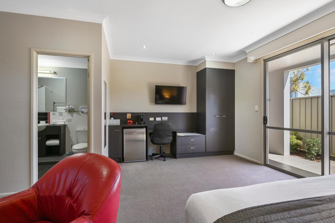 Executive King Room,1381573901:JPEG