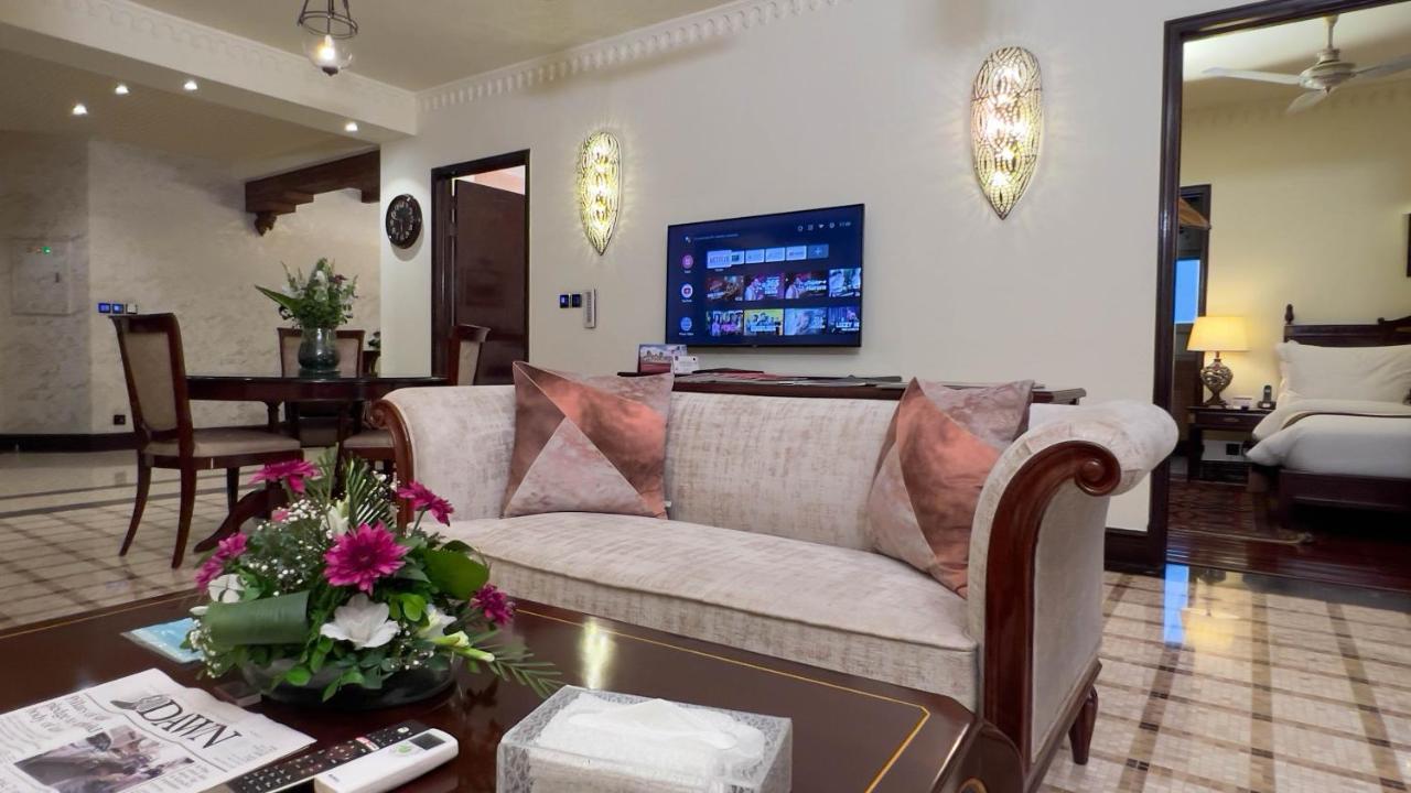 Deluxe Two-Bedroom Suite