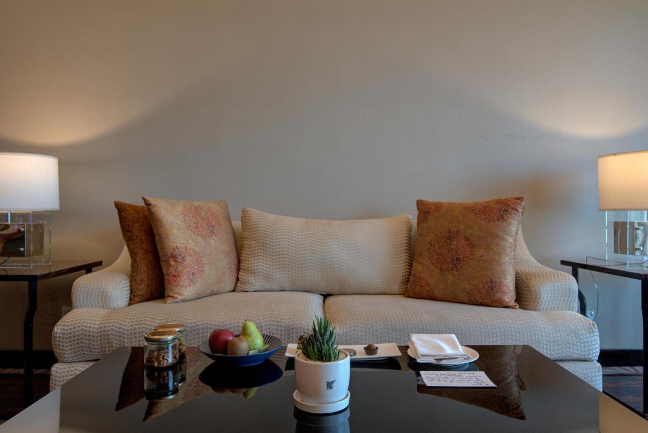 Executive Suite 1 King