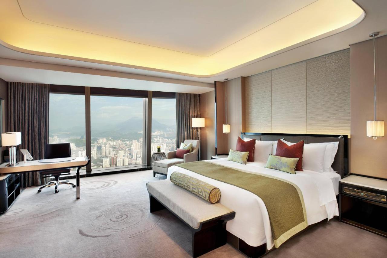 Fortune City View King Guest room 1 King Skyline view