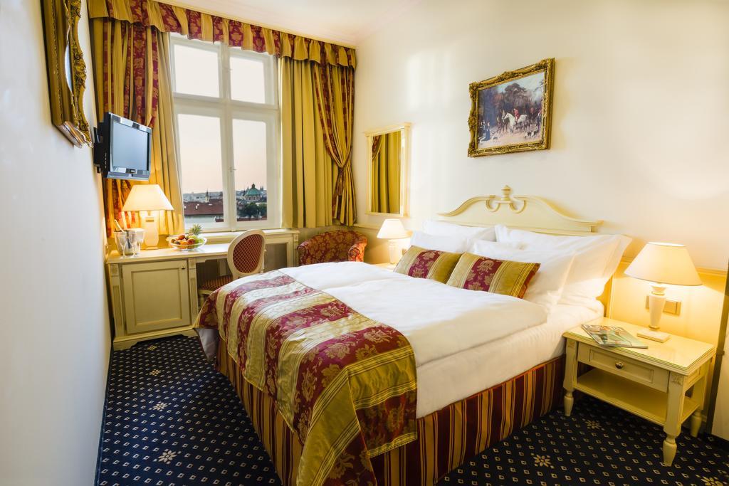 Deluxe Double or Twin Room,1590340239:JPEG