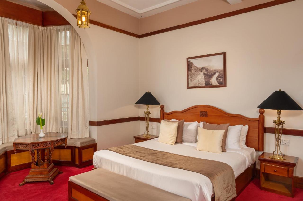 Junior Suite Governor's Wing