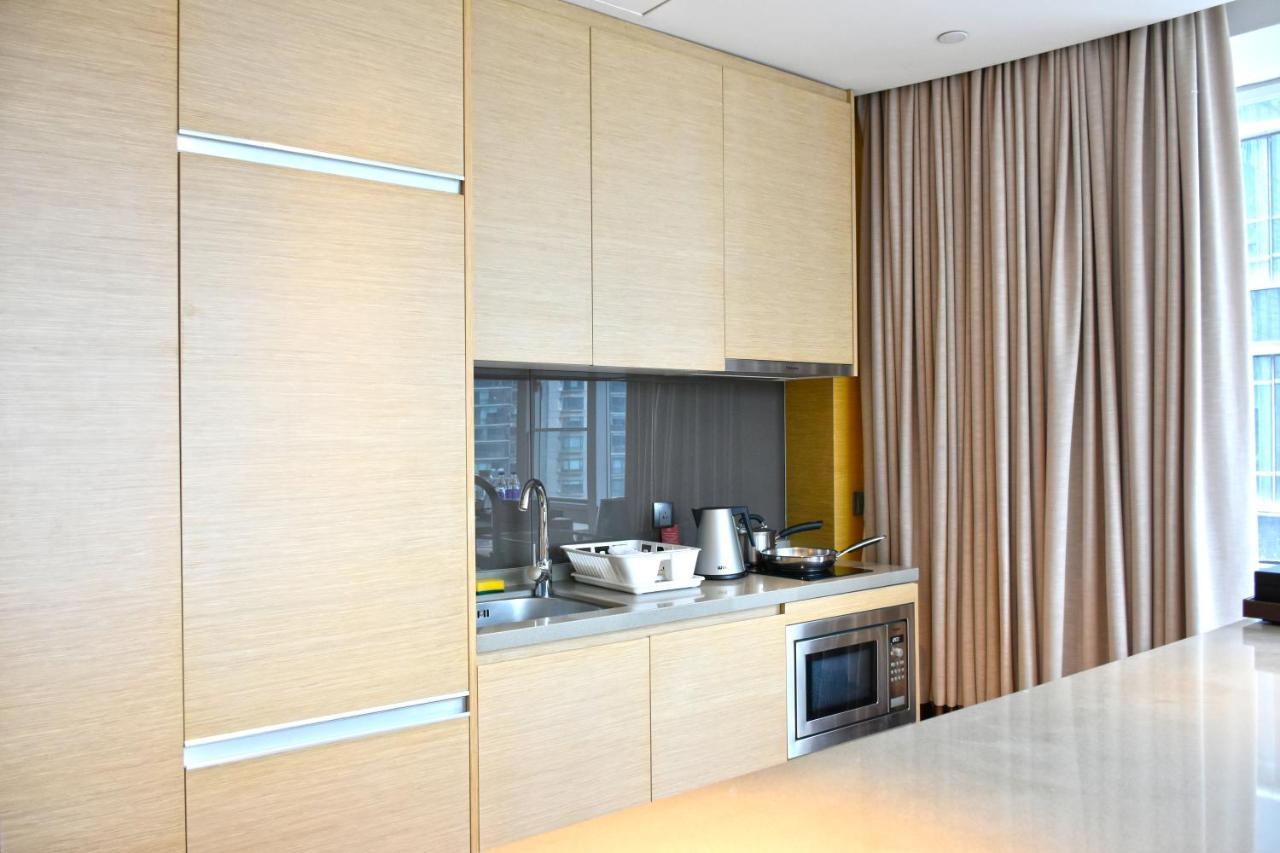 Deluxe One-Bedroom Suite